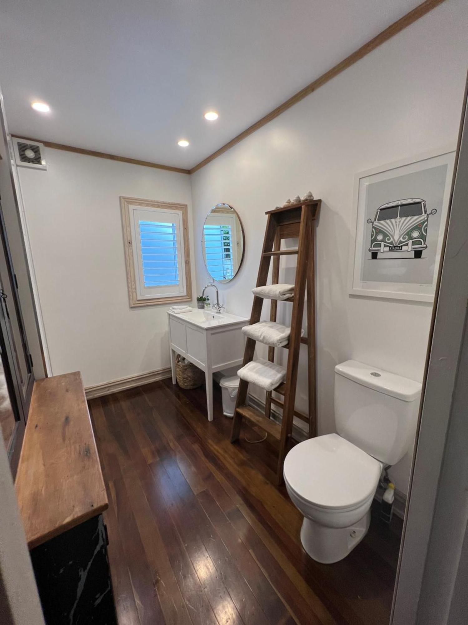 Base Camp Cottage Taupo Exterior photo